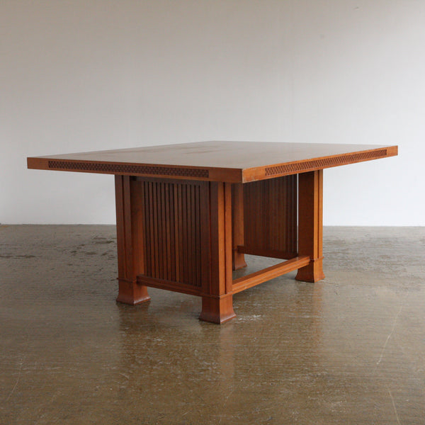 Husser 615 dining table by Frank Lloyd Wright for Cassina