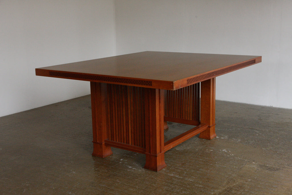 Husser 615 dining table by Frank Lloyd Wright for Cassina